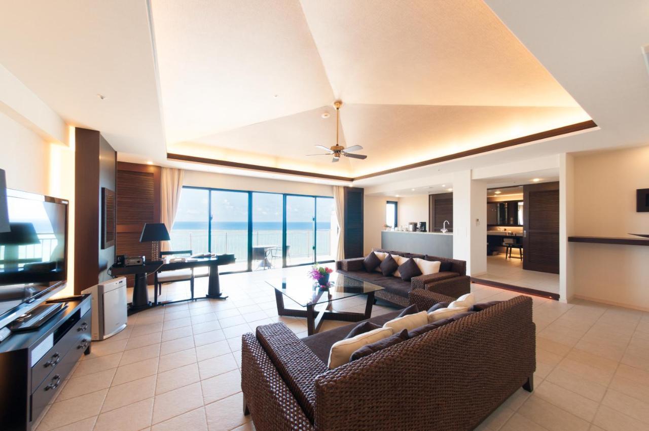 Kafuu Resort Fuchaku Condo Hotel Onna Exteriör bild